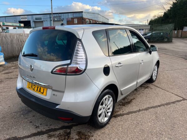 Renault, Scenic - Image 2