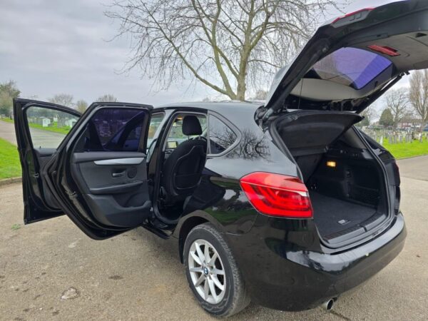 BMW, 2 Series 2016 (16) - 1.5 216d SE Euro 6 (s/s) 5dr - Image 4